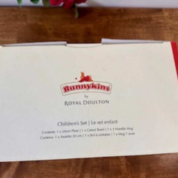 Royal Doulton Bunnykins 3 Piece Nursery Set Vintage Porcelain Dish Set with Box - Picture 2 of 8